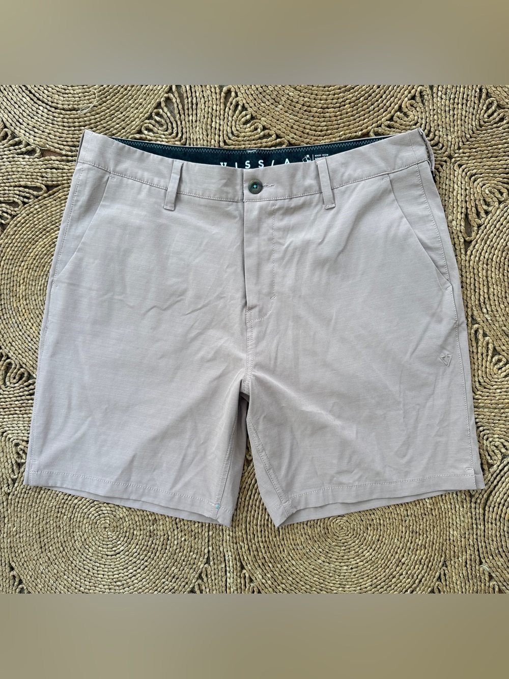 Men’s Vissla Swim Trunks, size 34